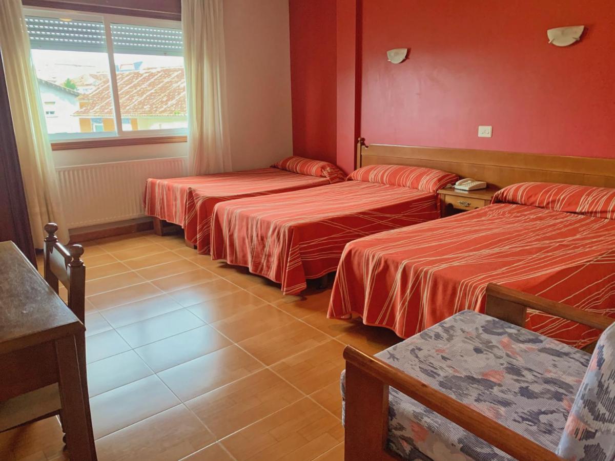 קנגס דה מוראסו Hostal Las Vegas מראה חיצוני תמונה