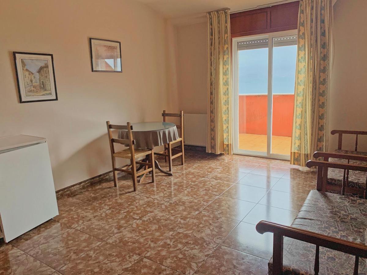 קנגס דה מוראסו Hostal Las Vegas מראה חיצוני תמונה